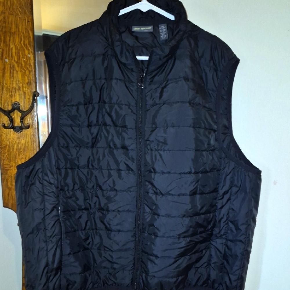 Mens XXL black Vest